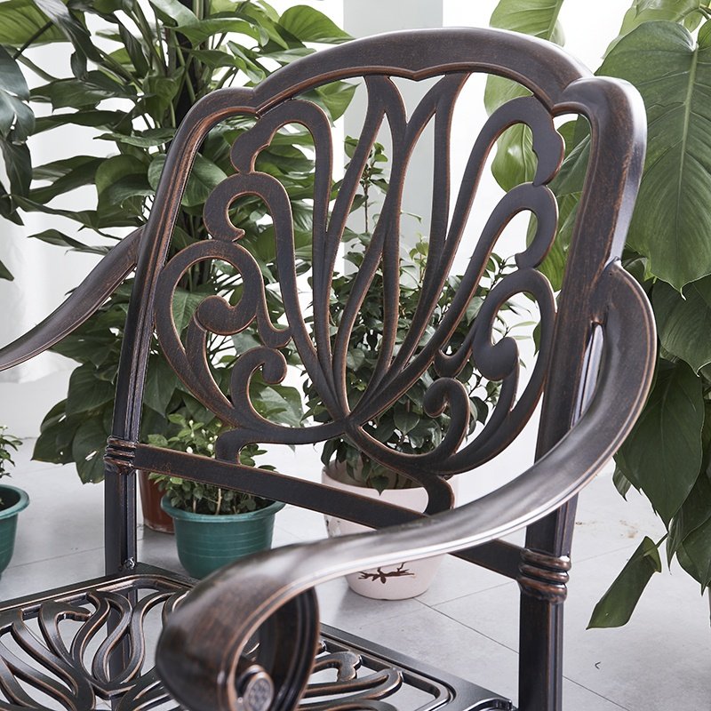 Outdoor Luxury Dining Table Set Umbrella 4 Seater Events Terrace Modern Cast Aluminum Garden Round Table and Chairs