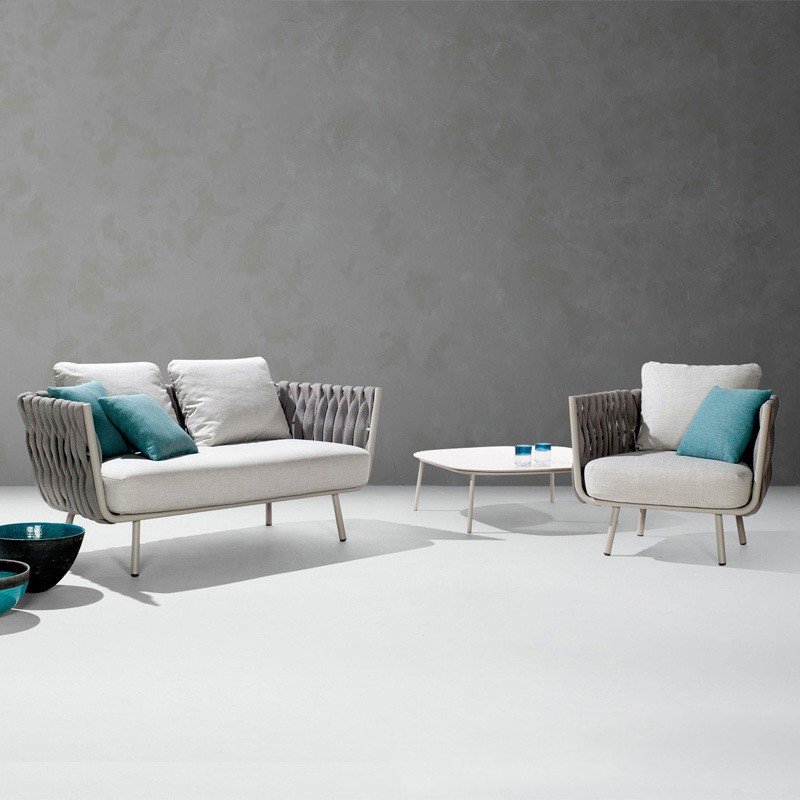 All Weather Outdoor Garden Dining Table And Chairs High Performance Fabric Cushion Seat Cord Rope Rattan Dining Furniture Set