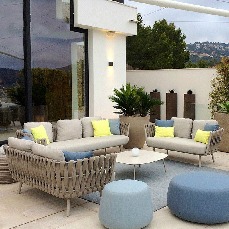 All Weather Outdoor Garden Dining Table And Chairs High Performance Fabric Cushion Seat Cord Rope Rattan Dining Furniture Set