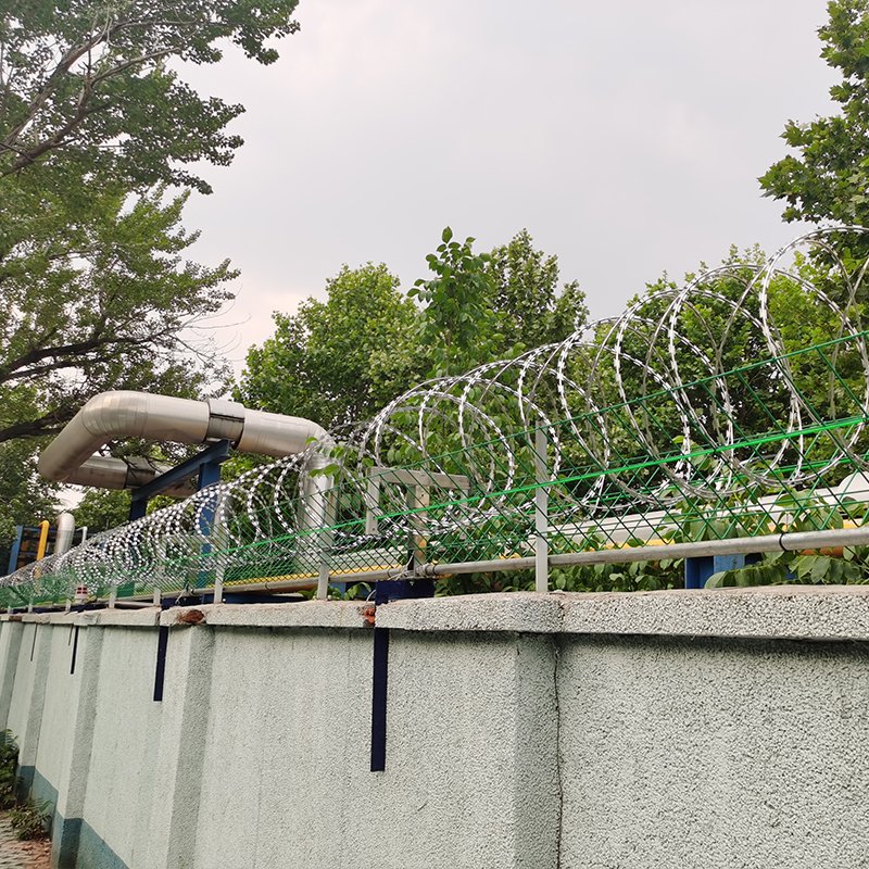 New Generation China All-in-One Security Anti Climb Anti Cut Fence with Embedded Alarm Intrusion Detectors