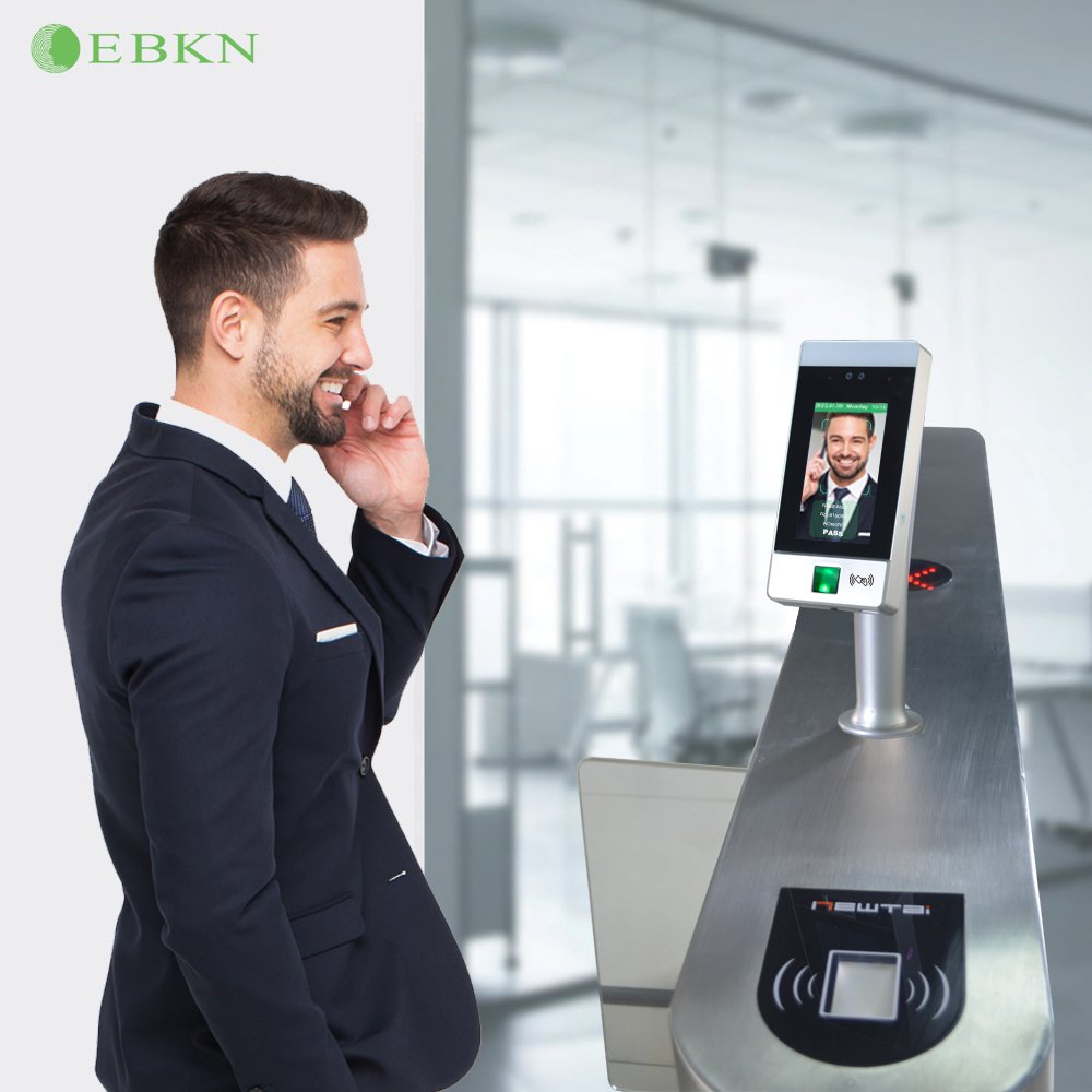 Cloud system 4.5 inch Face Recognition Access Control Time Attendance system With Cloud Software