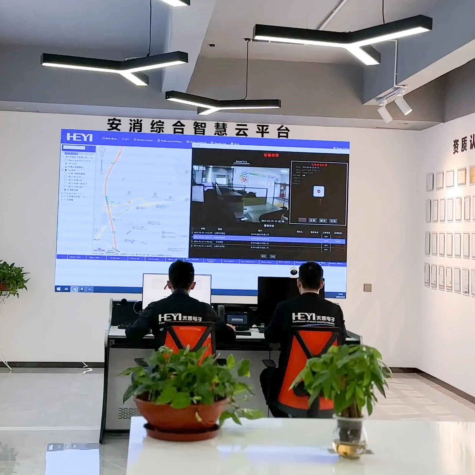 2024 HY518C high quality Built-in siren 16 wired 32 wireless zones industrial security system