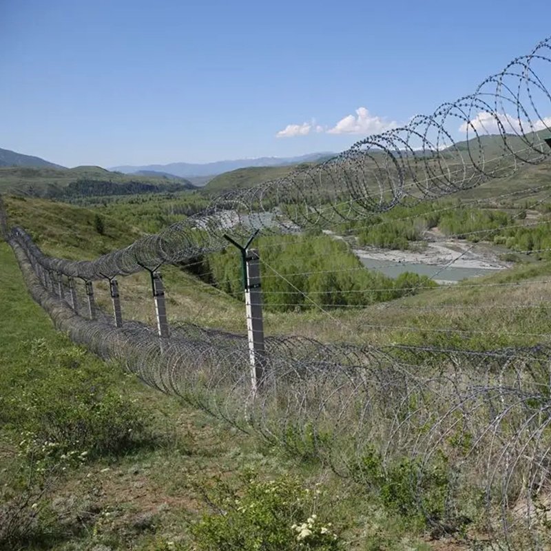 Border Perimeter Security Intrusion Detection Fence Alarm System with Integrated Fencing and Alarm Detectors