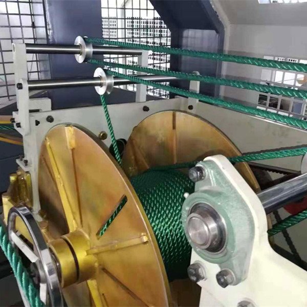 High quality high output Twisted PP PE Plastic rope braiding machine 3-strand cord making machine