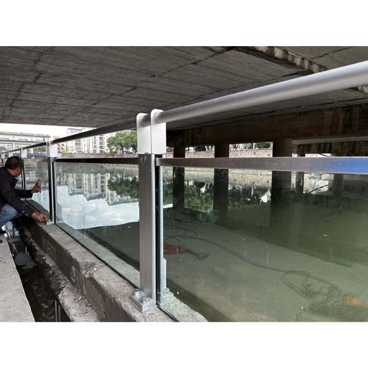 High quality environmentally friendly products waterproof barriers safety rescue home waterproofing aluminum glass flood walls