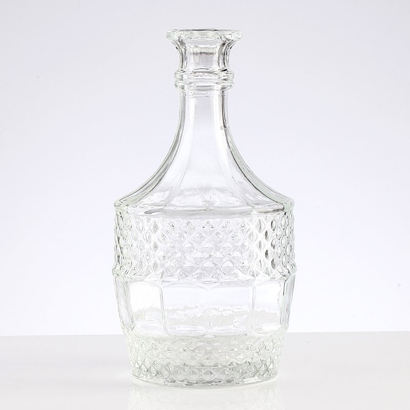 Customized Wholesale Hot Sale New Design 750ml Vodka Whiskey Rum Brandy Alcohol Fruit Wine Glass Bottle with Cap