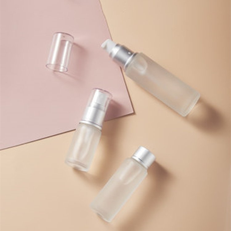 15ml 30ml 50ml 100ml luxury slim water glass foaming refillable airless cosmetic pump bottle with for skincare