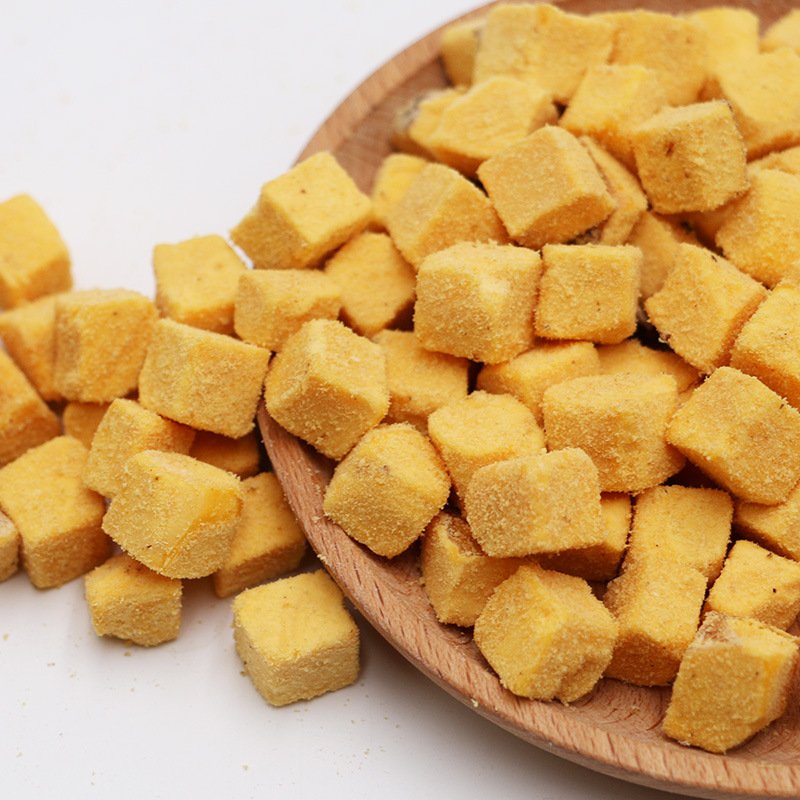 safe Dog Treats Freeze-dried Fish Dry Egg Yolk for Kitten Chicken Cubes