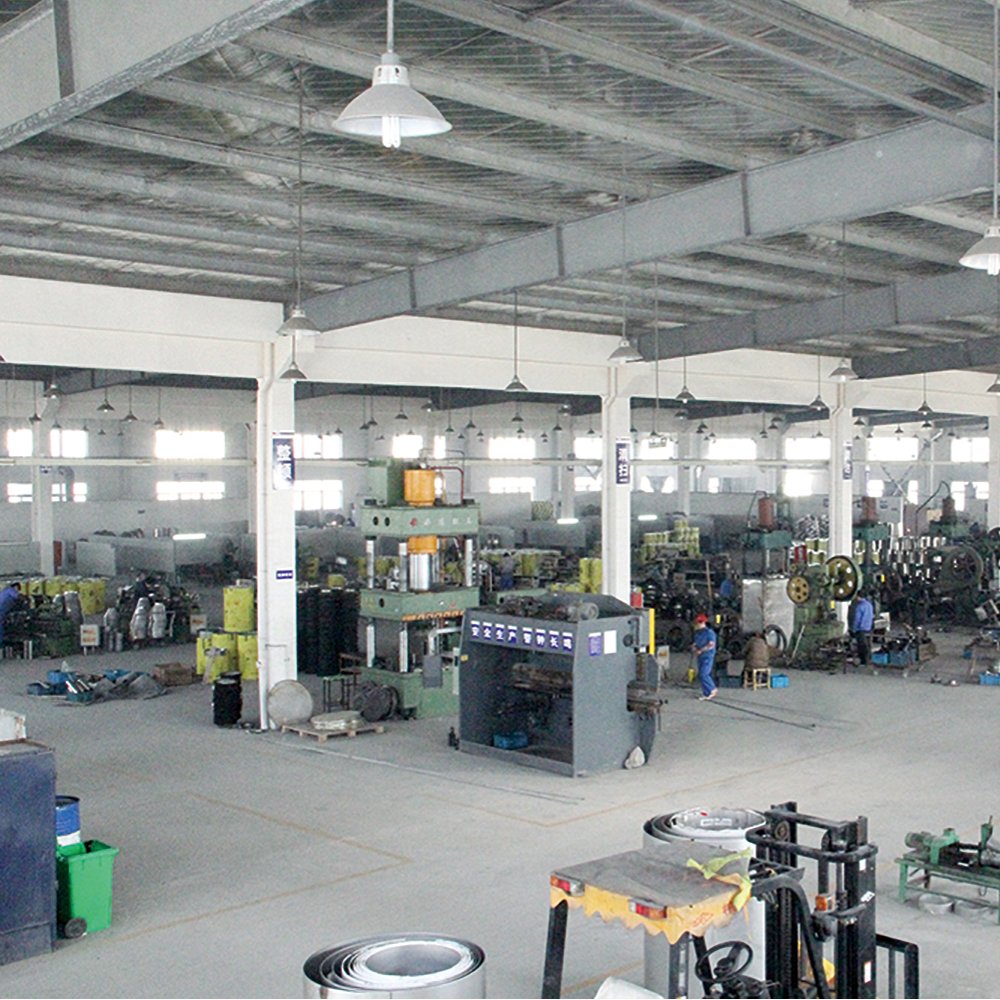 Efficient Oil / Water filling machine