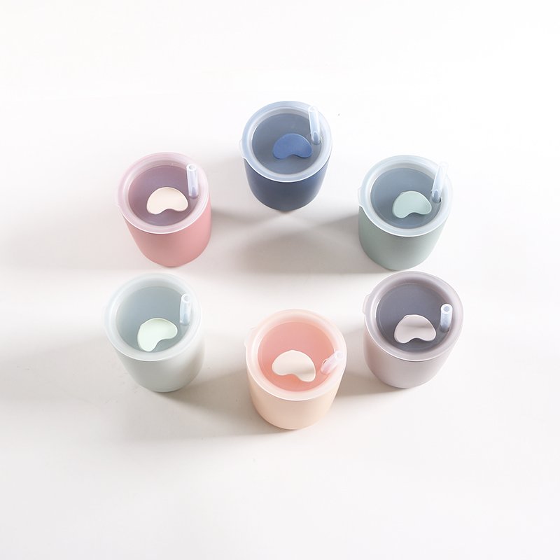 Customized New Hot Silicone Drinking Training Toddler Baby Kids Feeding Products Snack Cup Sippy Straw Water Cups For Baby Kids