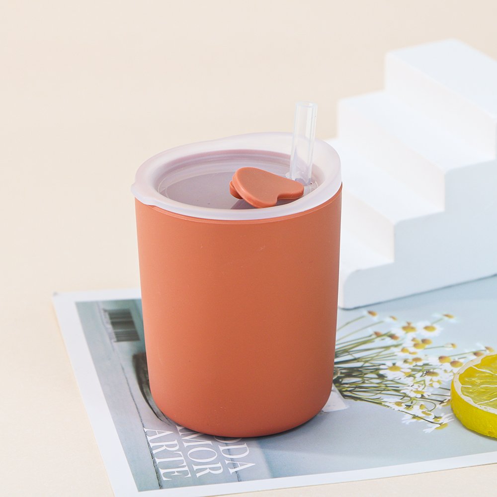 Customized New Hot Silicone Drinking Training Toddler Baby Kids Feeding Products Snack Cup Sippy Straw Water Cups For Baby Kids