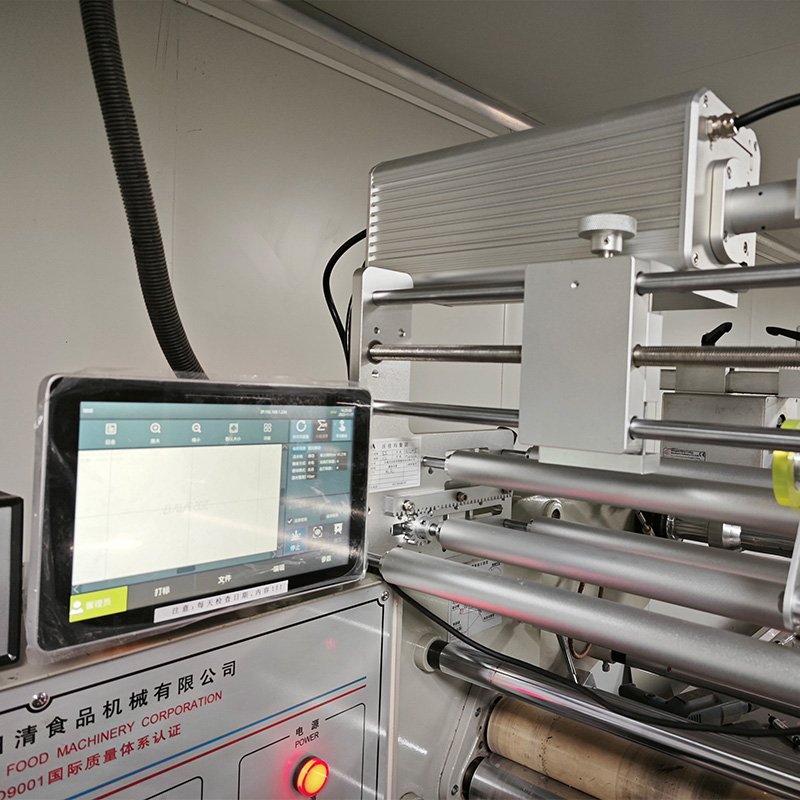 Fiber Laser Flying Marking Machine 20W 30W 50W Laser Engraving Machine on Production Line Date Code Printing