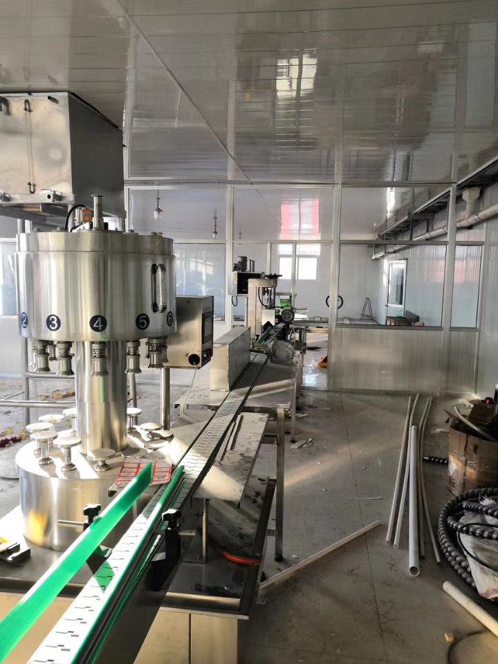 Fully automatic beer filling machine, wine soda water bottling production line, high-precision glass bottle filling machine
