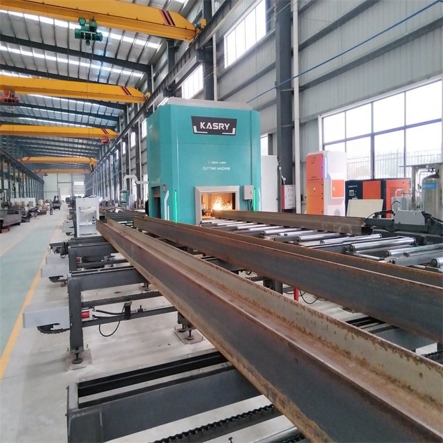 Fully enclosed processing space, laser steel cutting machine that ensures production safety