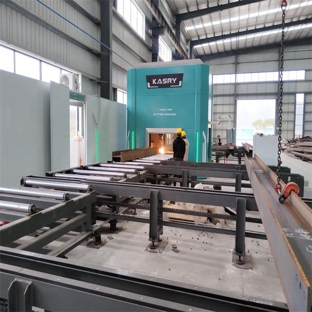 Fully enclosed processing space, laser steel cutting machine that ensures production safety