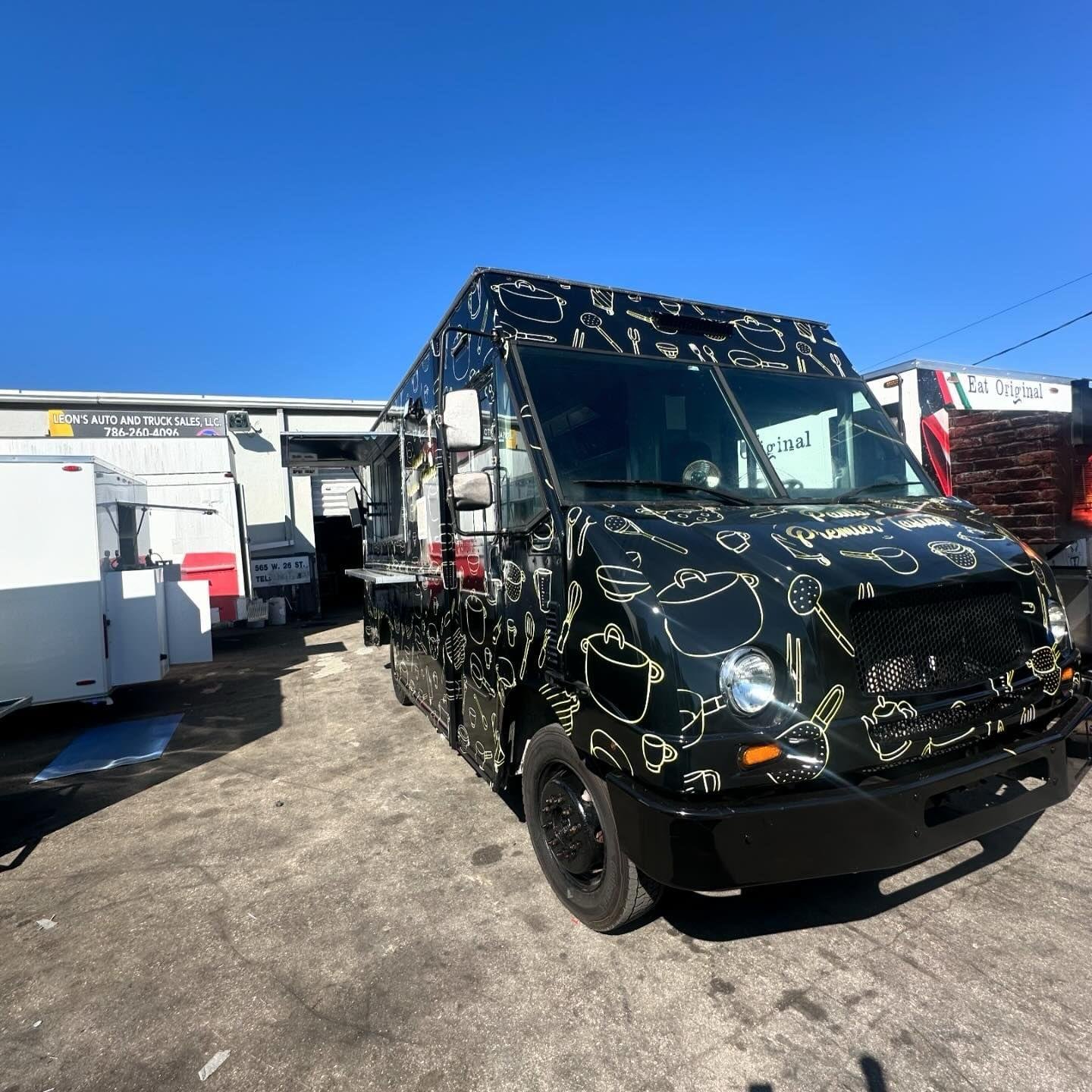 Big Food trucks mobile fast food trailer/Outdoor Mobile Food Trailer Ready For Export