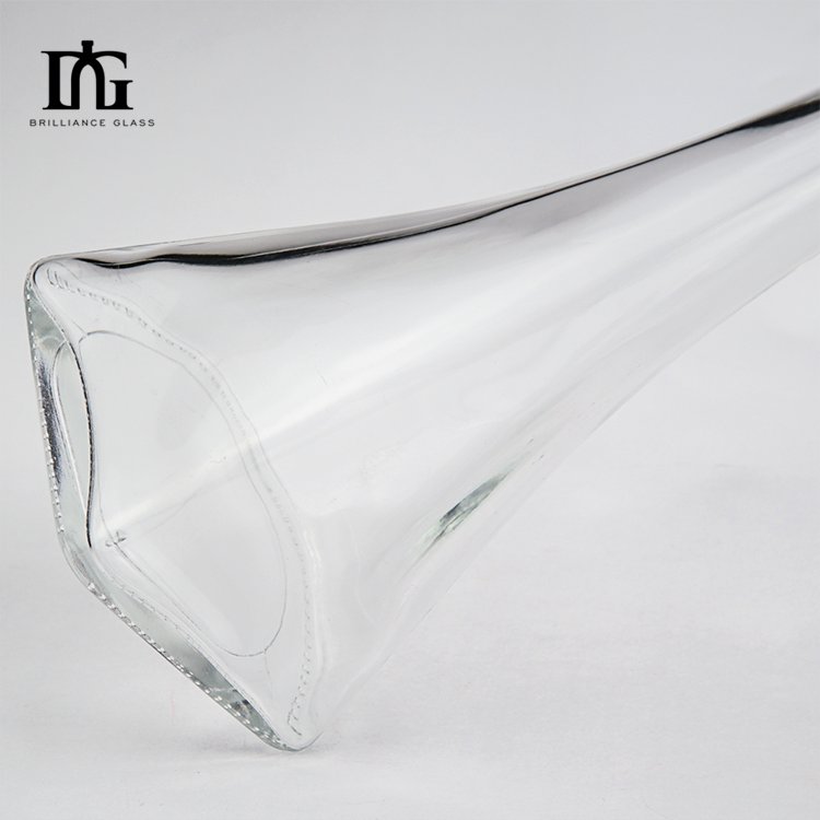 Customized Bottle Glass Liquor Wine Vodka Tequila Gin Bottle Fancy Liquor Glass Bottle With Sealed Cork Lid