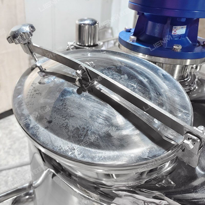 Customized 150l Mixing Tank With Agitator Vacuum Mixing Machine Perfume Mixer Liquid Soap Making Machine Mixer Production Line