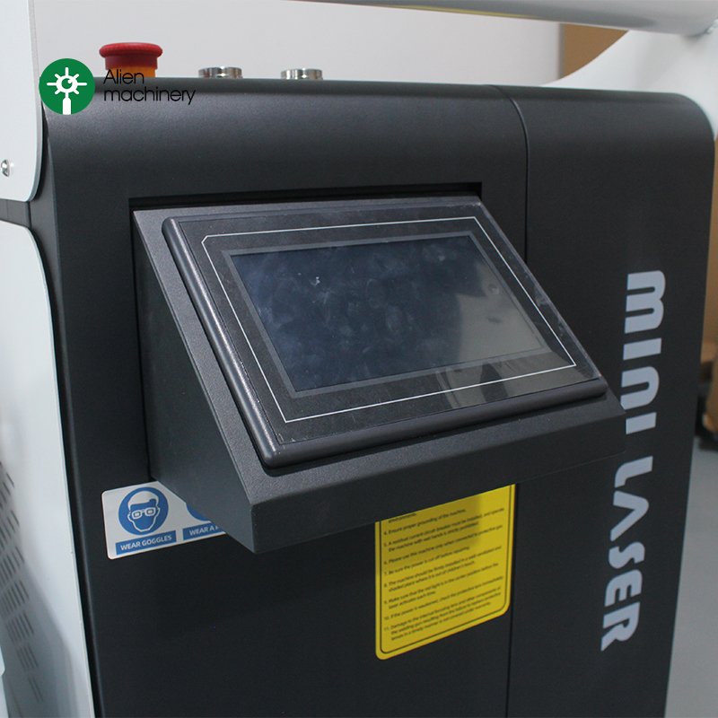 Laser to Remove Rust Pulse 500W Laser Cleaning Machine Handheld with Laser Gun