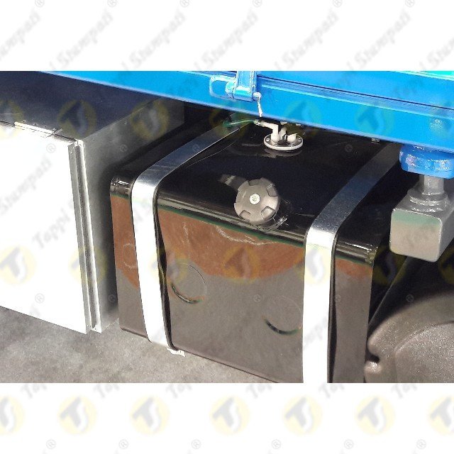 Bayonet Coupling Black Gas Filler Cap For Fuel Tank With Key in Plastic and Steel for Diesel Water Lubricants