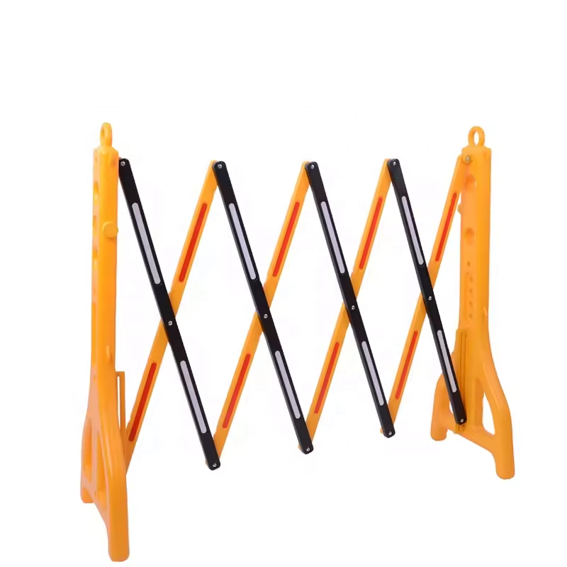 High Quality HDPE Plastic Expandable Safety Barrier Telescopic Barricade water Filled Expandable Traffic Fence