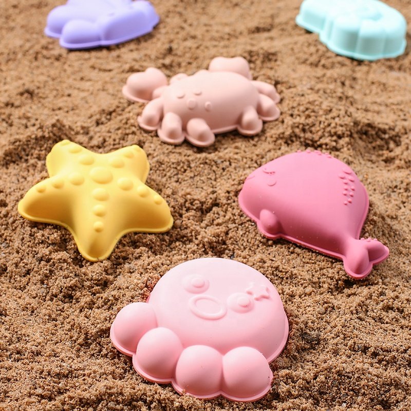 Portable Customized Silicone Beach Toys for Children Gift Silicone Bucket Pail and Silicone Sand Toys Sets