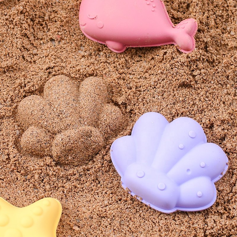 Portable Customized Silicone Beach Toys for Children Gift Silicone Bucket Pail and Silicone Sand Toys Sets