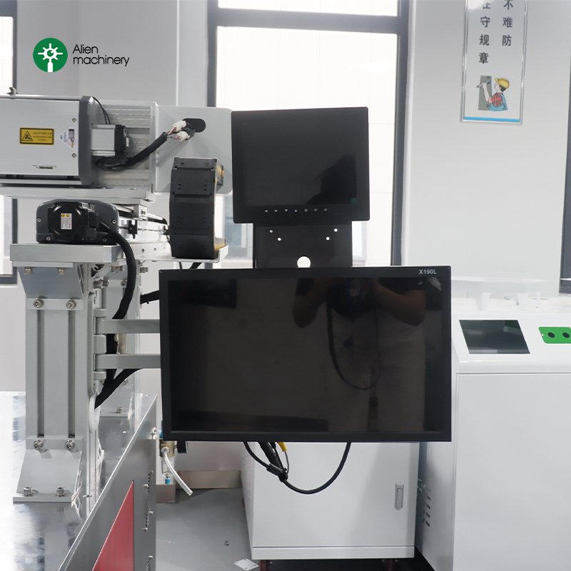 Fiber laser spot welding machine 1500W 2000W 3000W battery ear vibrating mirror laser welding machine price