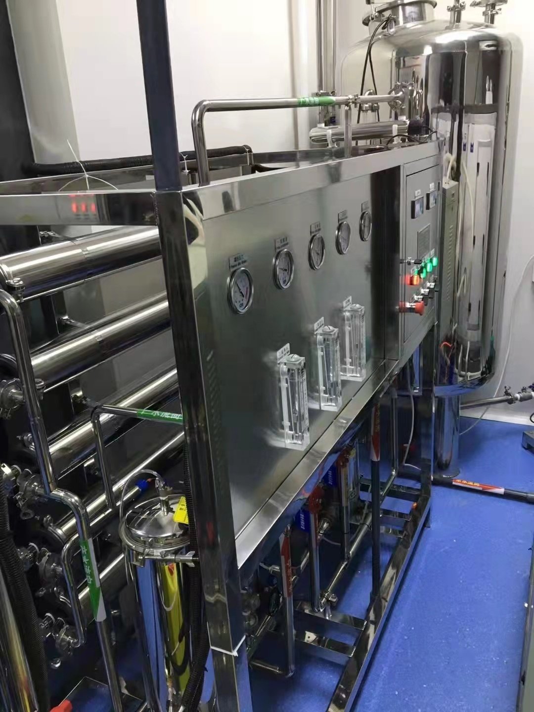 2000 LPH Purified Drinking Water treatment plant 2T RO Desalination System 2000LPH Small RO water treatment systems water desali