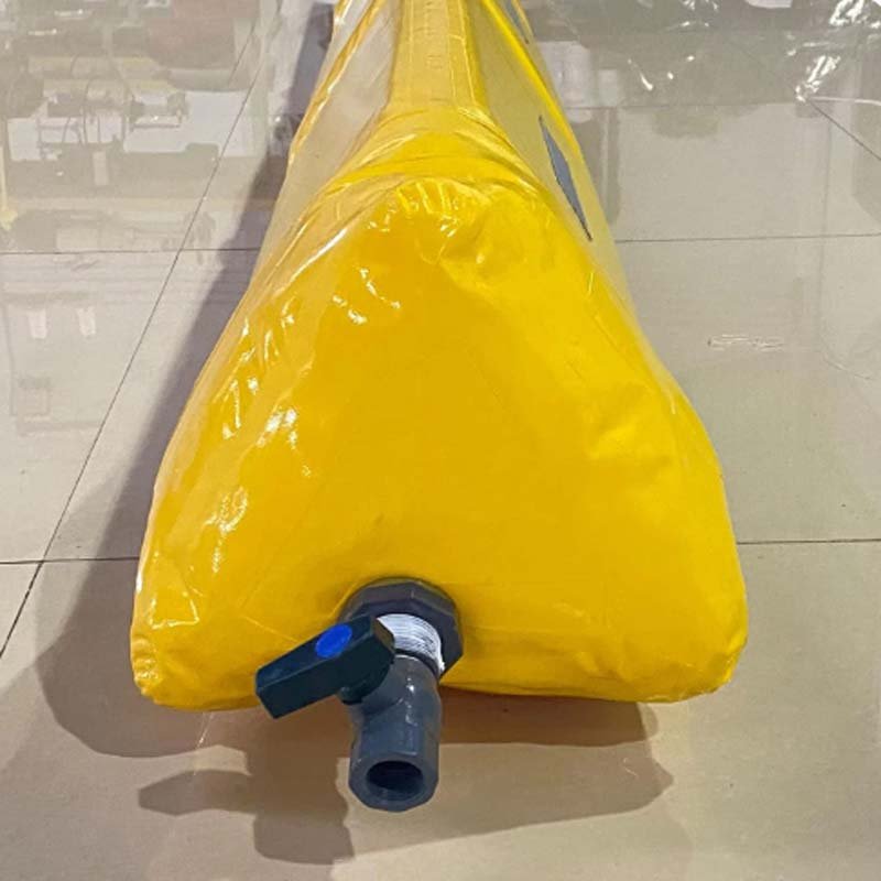 Flood Barrier Sandbag Alternative Water Filled Flood Control Barrier Reusable PVC Flood Prevention Tube for Door Garage Home