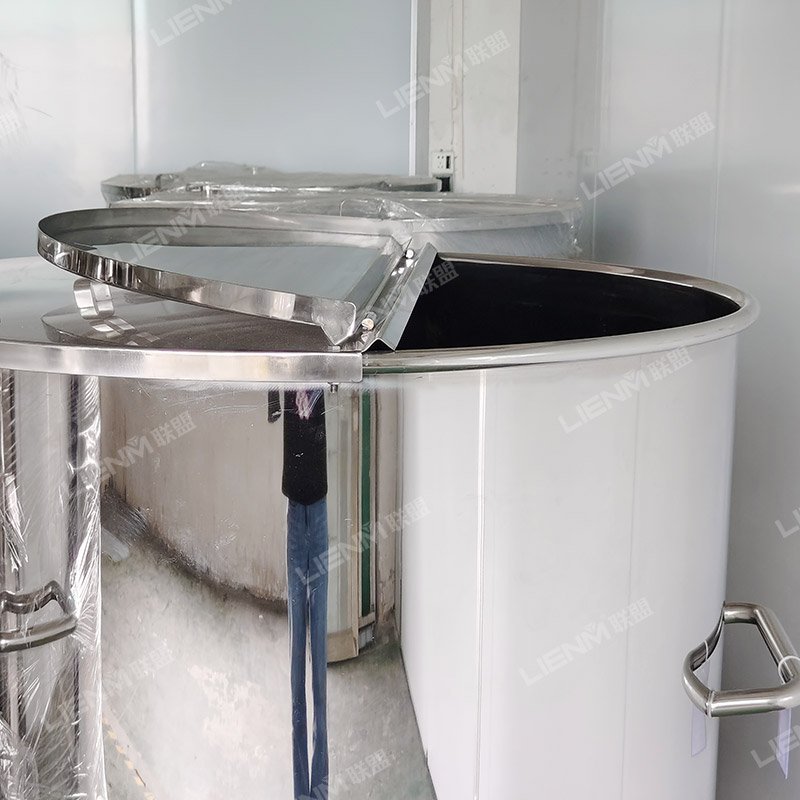 Chemical Machinery Equipment Industrial Blender Mix Tank Liquid Detergent Mixer Machine 0-80 R/M / Cosmetic Mixer Mixing Type