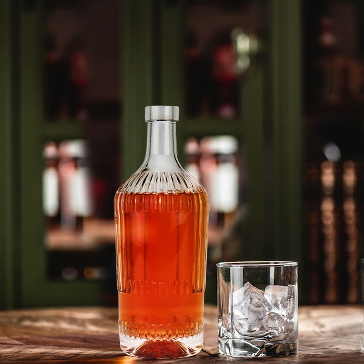 wholesale customized in Stock Free Samples 500ml 750ml Empty Glass Red Wine Bottle Recyclable Clear round Wine Bottles