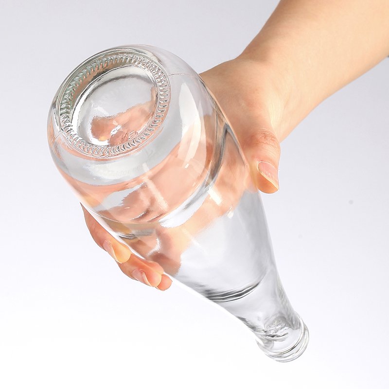 Wholesale 500ml 550ml water glass bottle frosted
