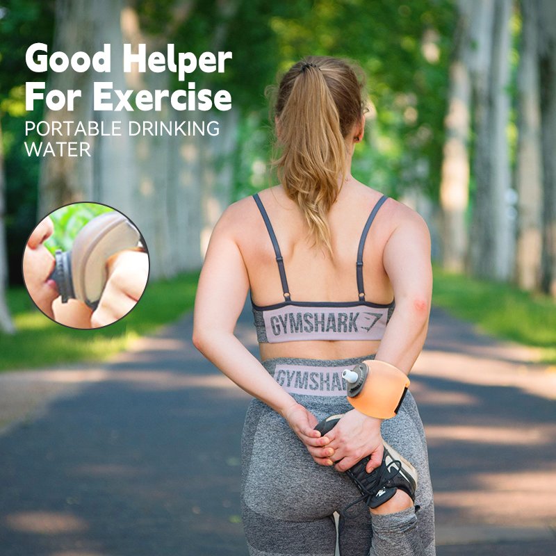 Hot Selling Silicone Lightweight Leak-proof Outdoor Running Wrist Water Bottle Handheld Wrist Sports Water Bottle For Running