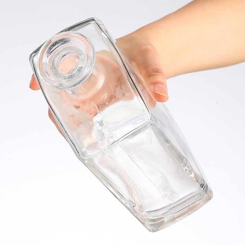 GY small glass bottle 100ml 200ml 375ml whisky vodka glass bottle with cork stopper
