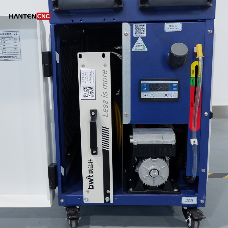 Metal laser rust removal oxidation coating 1000W laser cleaning machine 2000w laser with rust gun