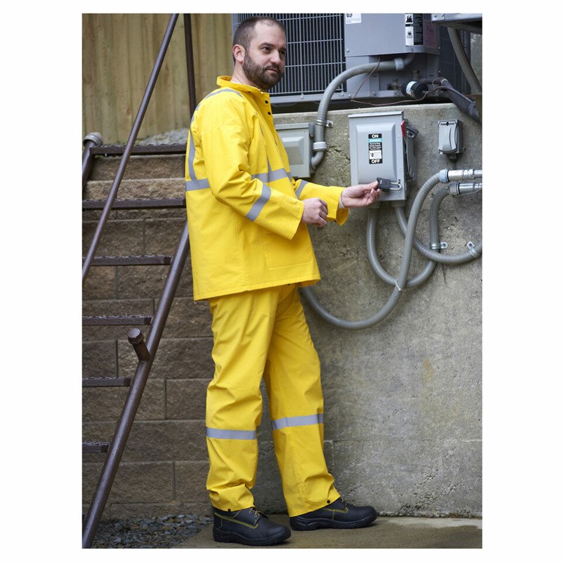 Pvc And Polyester Yellow Industrial Work 2 3 Piece Rain Suit Durable safety Pvc Polyester Pvc Rainsuit Heavy Duty