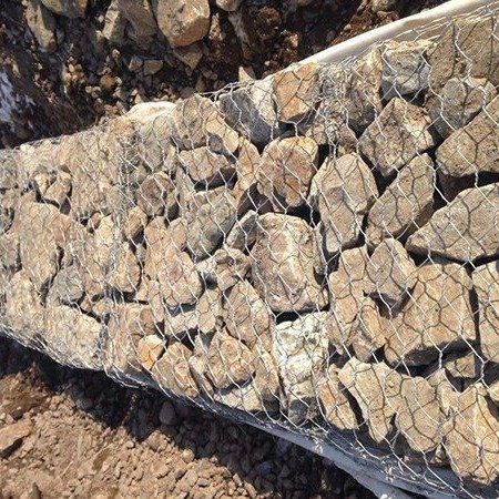 Gabion dam protection low carbon steel wire factory river flood prevention and landslide river galvanized protective net