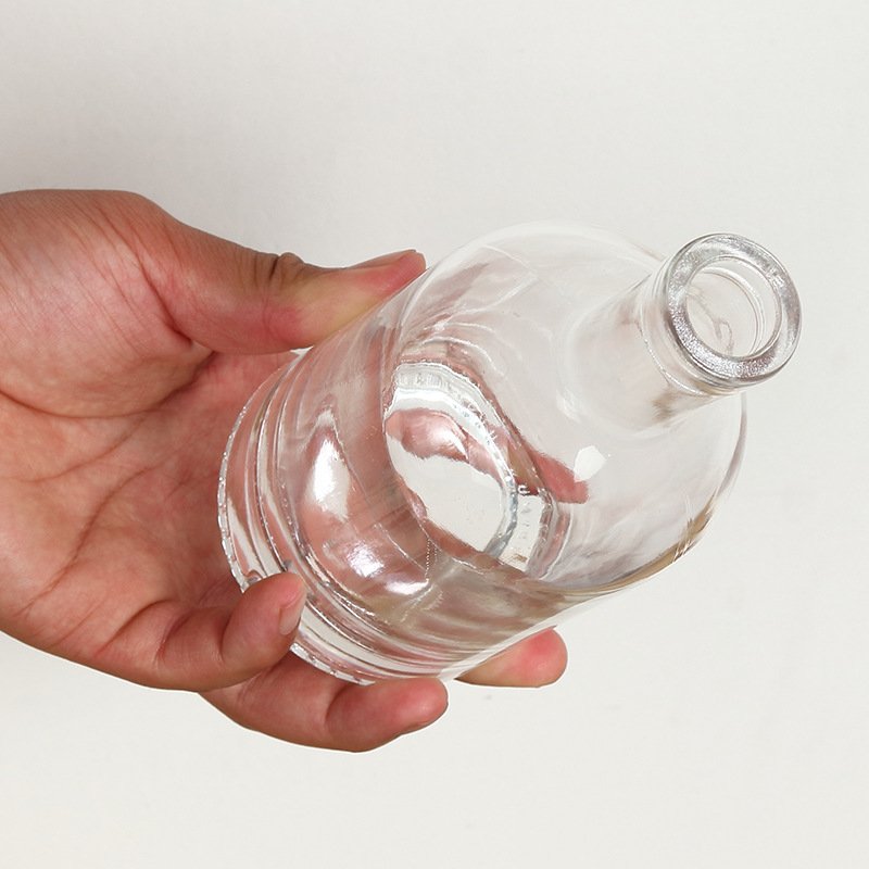 200ml 375ml 500ml 750ml 1000ml round empty flint glass liquor wine gin Whisky Vodka tequila glass bottle with cork lids