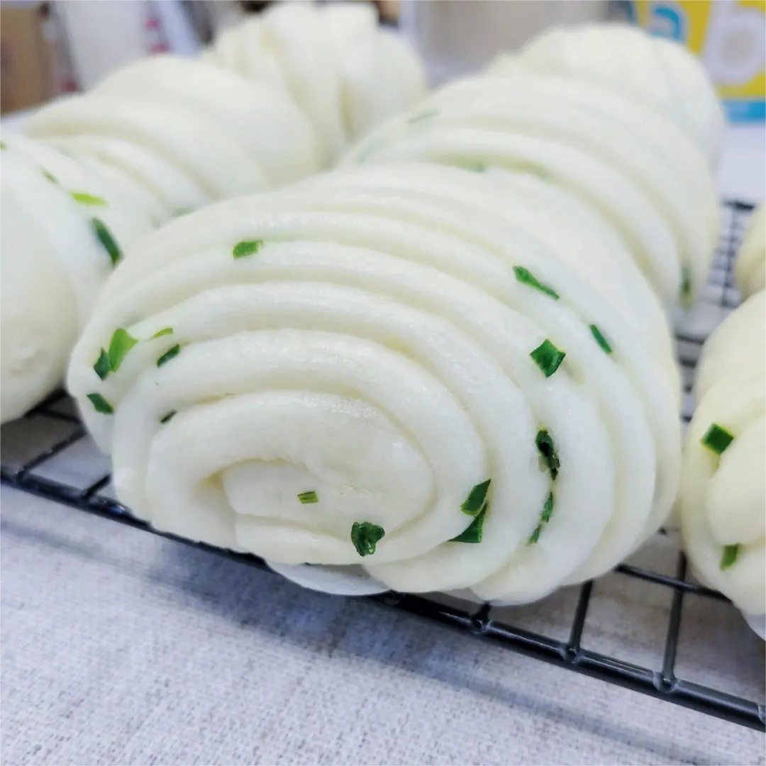 HACCP Certified Scallion Flavor Roll Steamed Bun Steamed Bread Steam Twisted Roll Huajuan