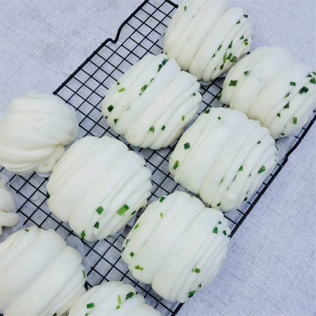 HACCP Certified Scallion Flavor Roll Steamed Bun Steamed Bread Steam Twisted Roll Huajuan