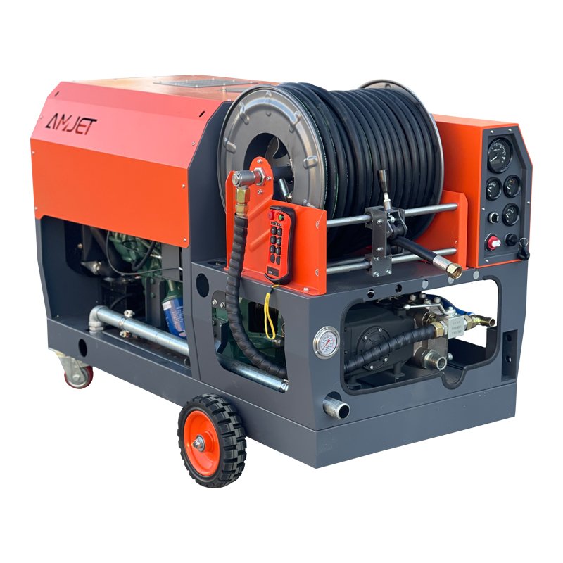 New diesel sewer cleaner specializes in cleaning and unclogging sewage pipes and drains pipes