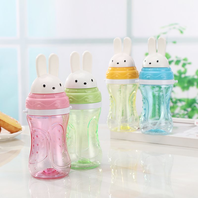 child safety bottle cover Animal head water drinking bottle for children Outdoor Sports Drink Bottle With Long Straw