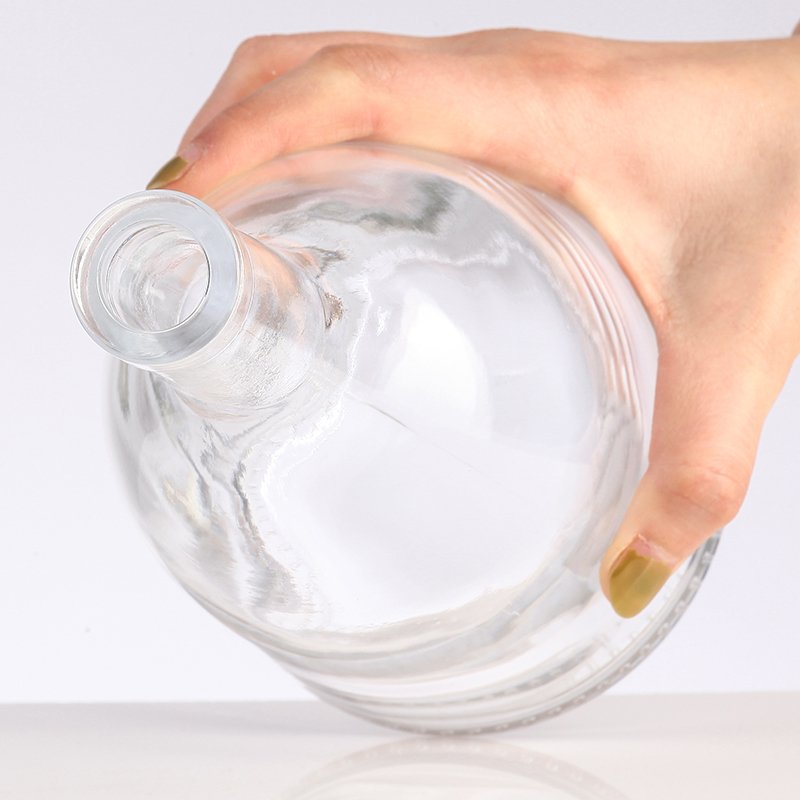 High Quality 500ml 750m unique Shape Glass Wine Bottle Transparent Red Wine Bottle