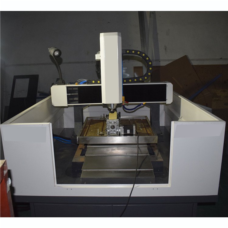 Half Cover 4040 6060 CNC Metal Mould Machine With Rotary Device For Metal Aluminum Brass 3D Mould Making