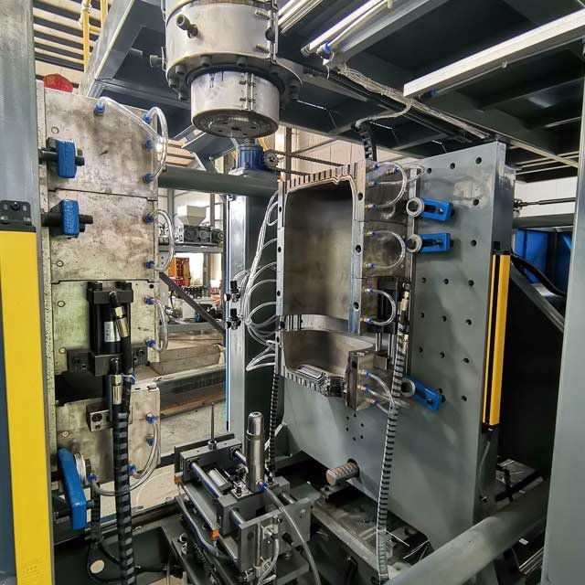 Hot Sale Water Tank Products /Plastic Tank Moulding Machinery/plastic extrusion machinery water storage tank moulding machine