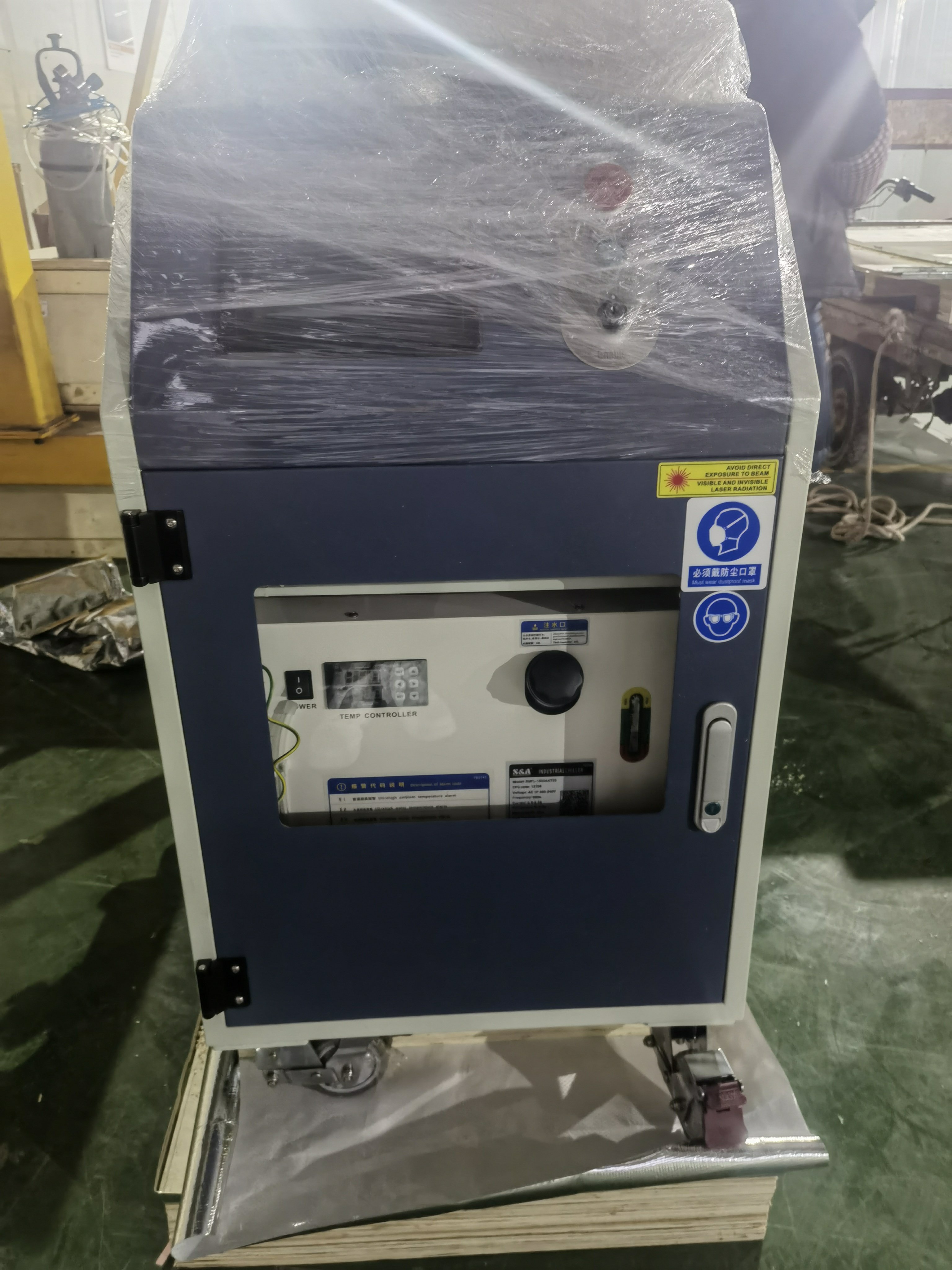DMK Handheld Pulse Laser cleaning machine MOPA Pulse Laser Cleaning Machine for Rust Paint oil grease dust on different Materia
