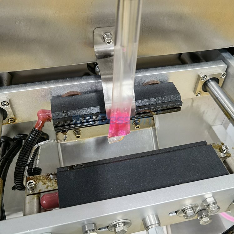 Automatic 10g 20g 30g sachet laundry detergent water soluble pva film packaging machine