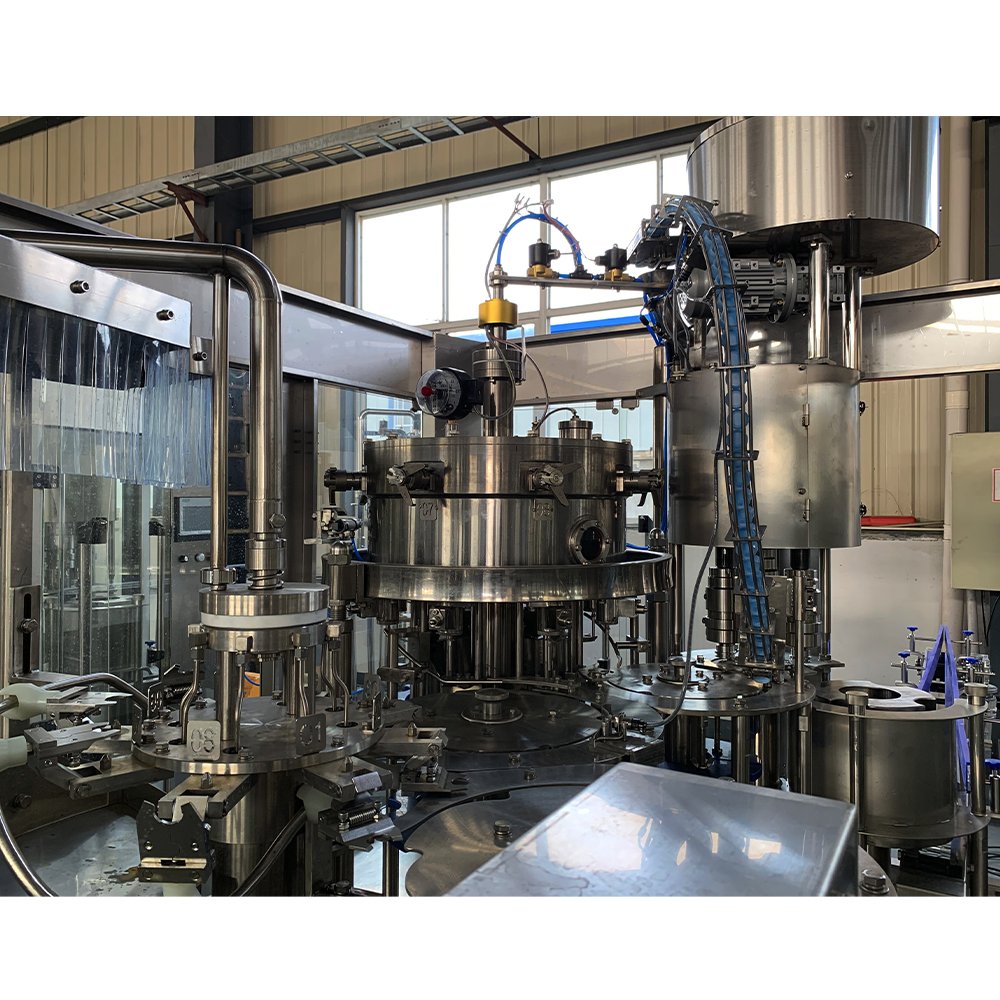 Reliable High Safety Factor 800BPH Automatic Liquid Small Carbonated Drink Water Filling Machine