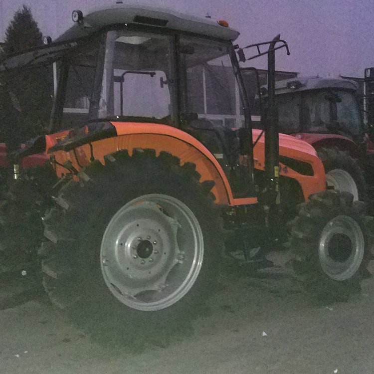 Hot Selling Products Hydraulic Anchor Tractor Mounted Water Well Drilling Rig